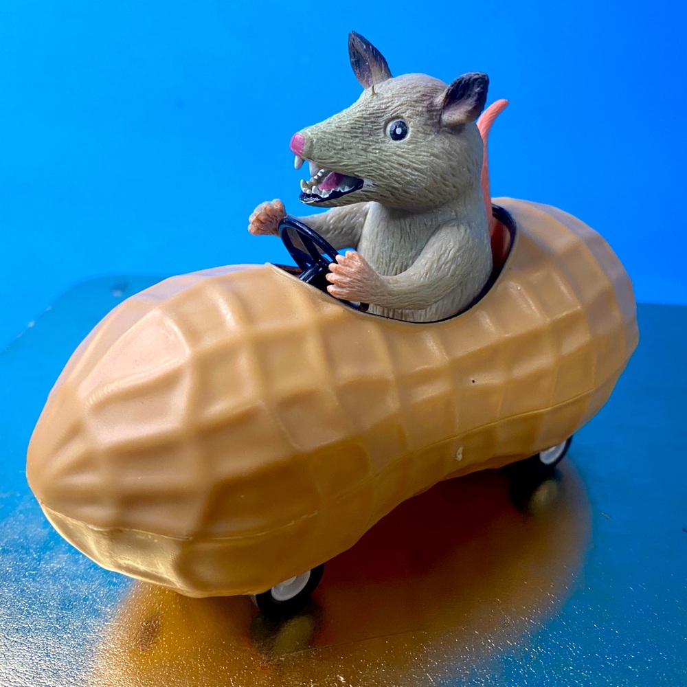 Archie McPhee Peanut Car with Possum Driver Pull Back “Watch It Go” Car 5.5”